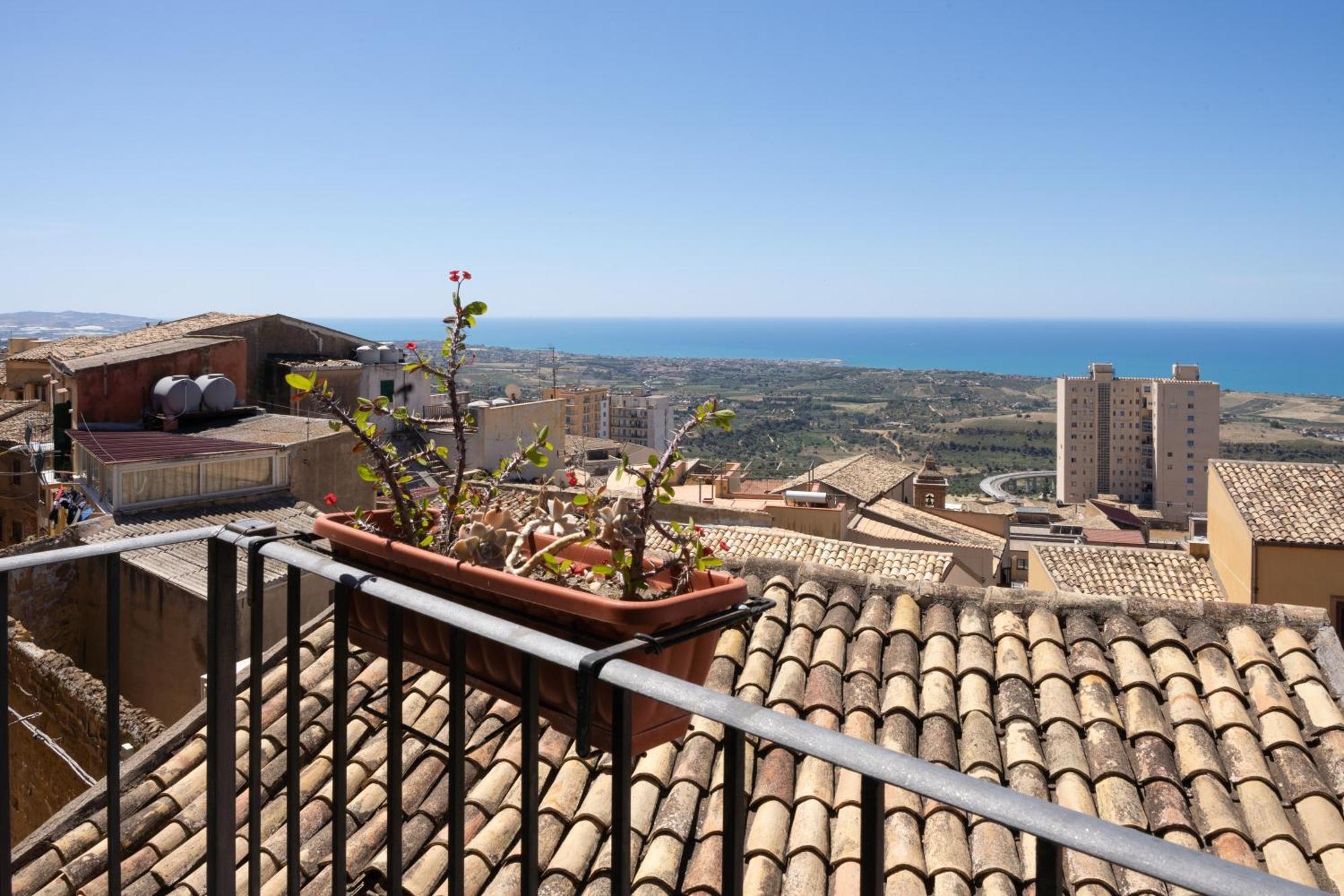 Le Teste Di Moro Al Duomo Agrigento Bagian luar foto