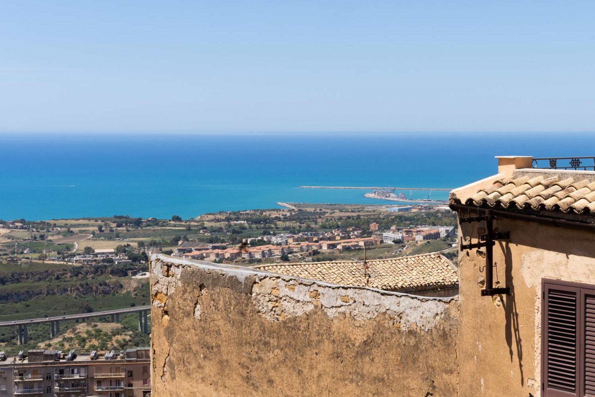 Le Teste Di Moro Al Duomo Agrigento Bagian luar foto