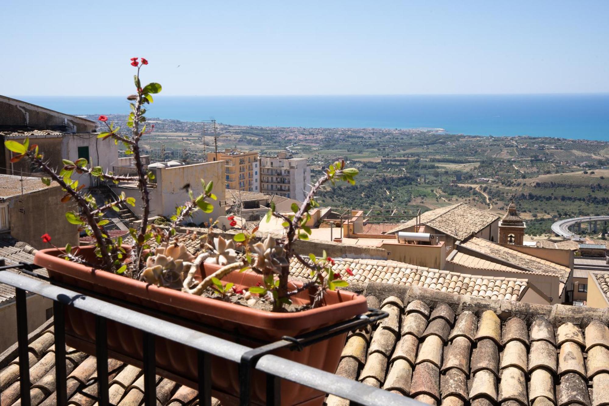 Le Teste Di Moro Al Duomo Agrigento Bagian luar foto
